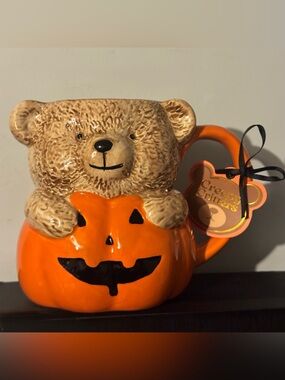 Creepy critters Orange Bear Jack-O'-Lantern Ceramic Mug